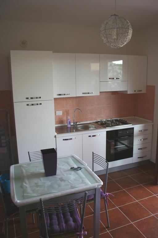 Gemma Delle Mimose Apartman Badesi Kültér fotó